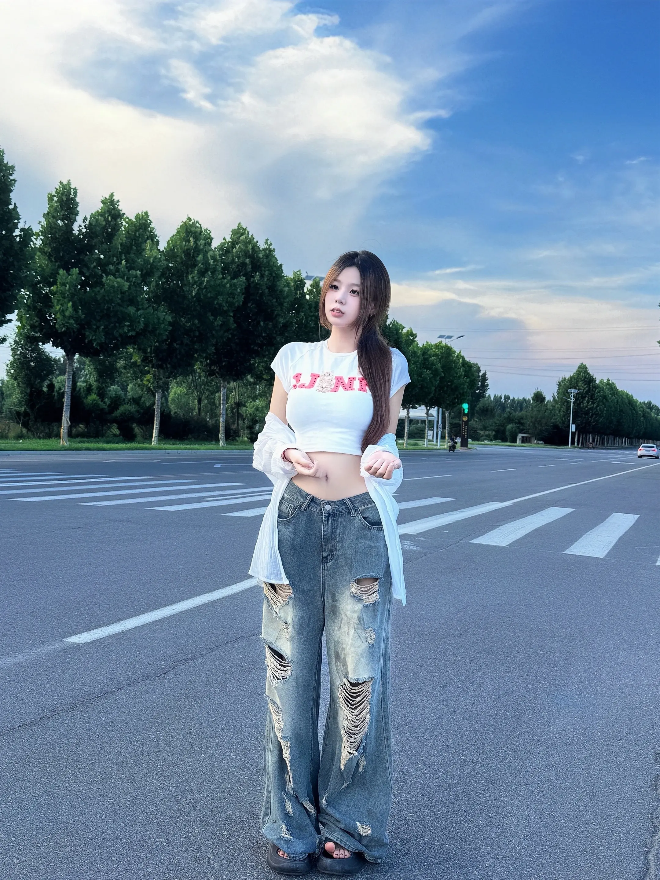 这城市那么空  回忆那么凶