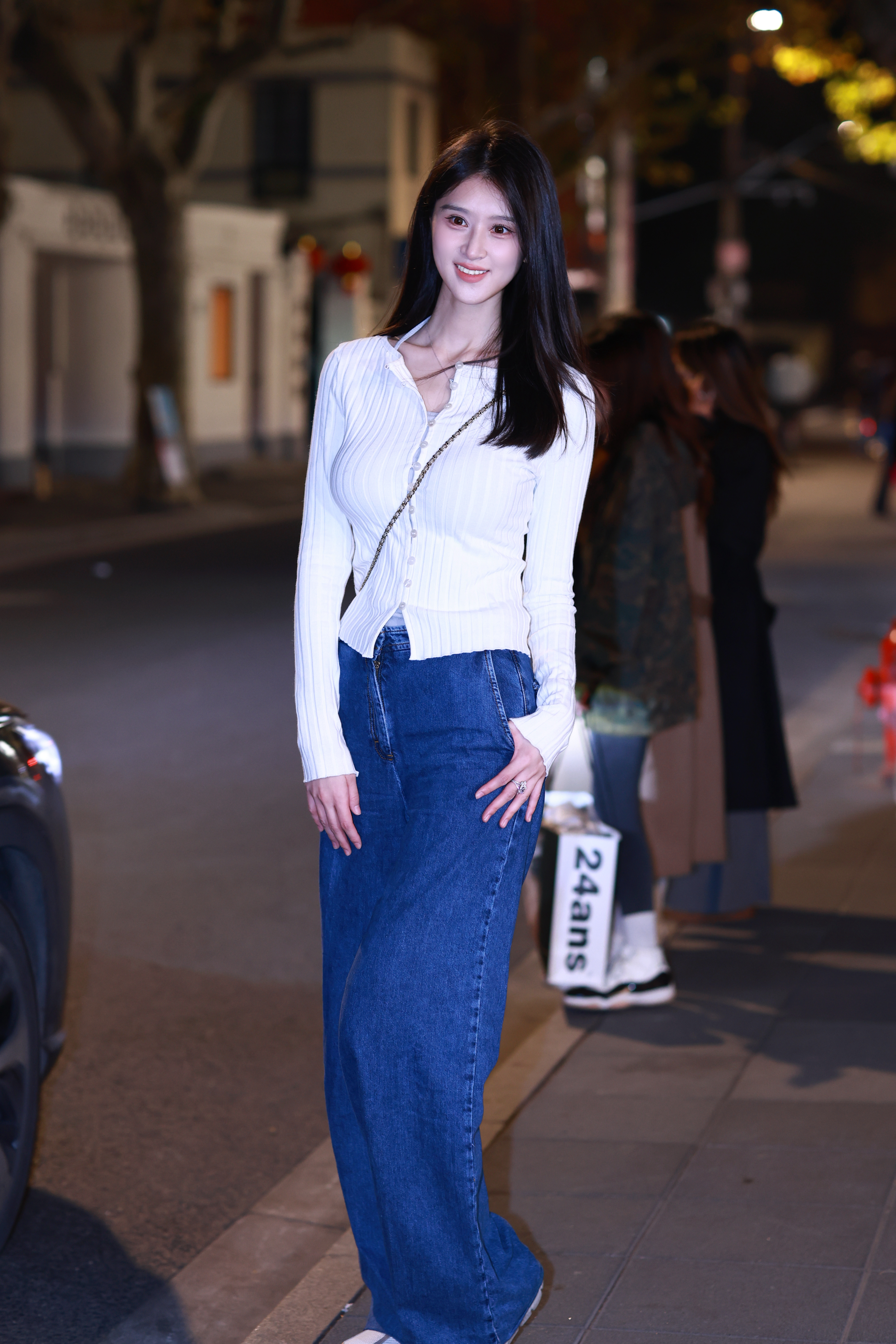 这么高怎么还有点可爱 街拍选美冠军182 白舒 ～ 