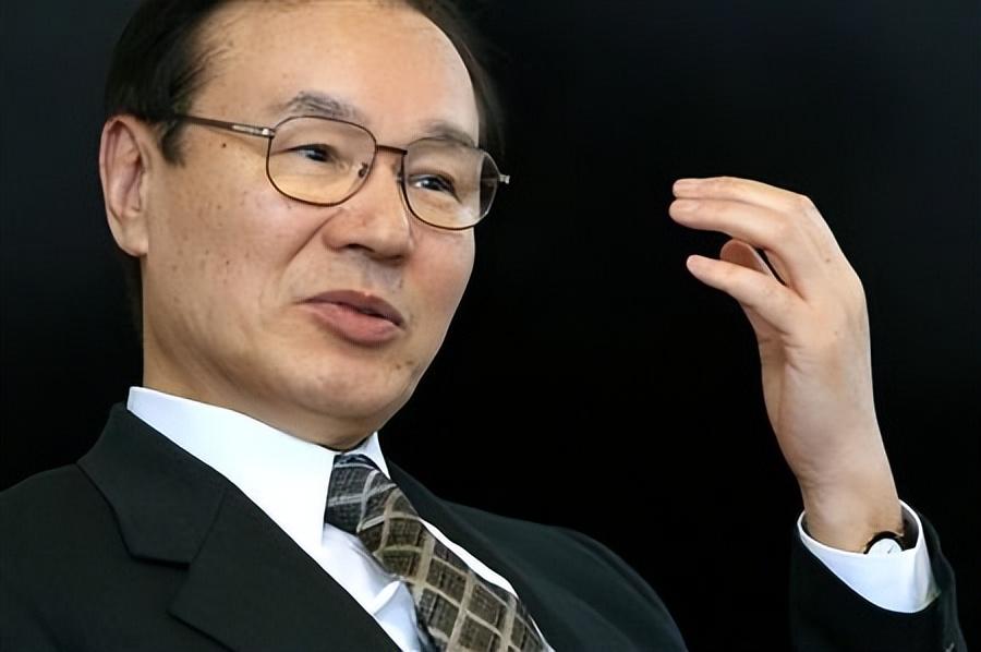 中美俄欧2对2局面出现，日本右翼竟然断定：中国迟早会放高市早苗一马！
日本右翼最