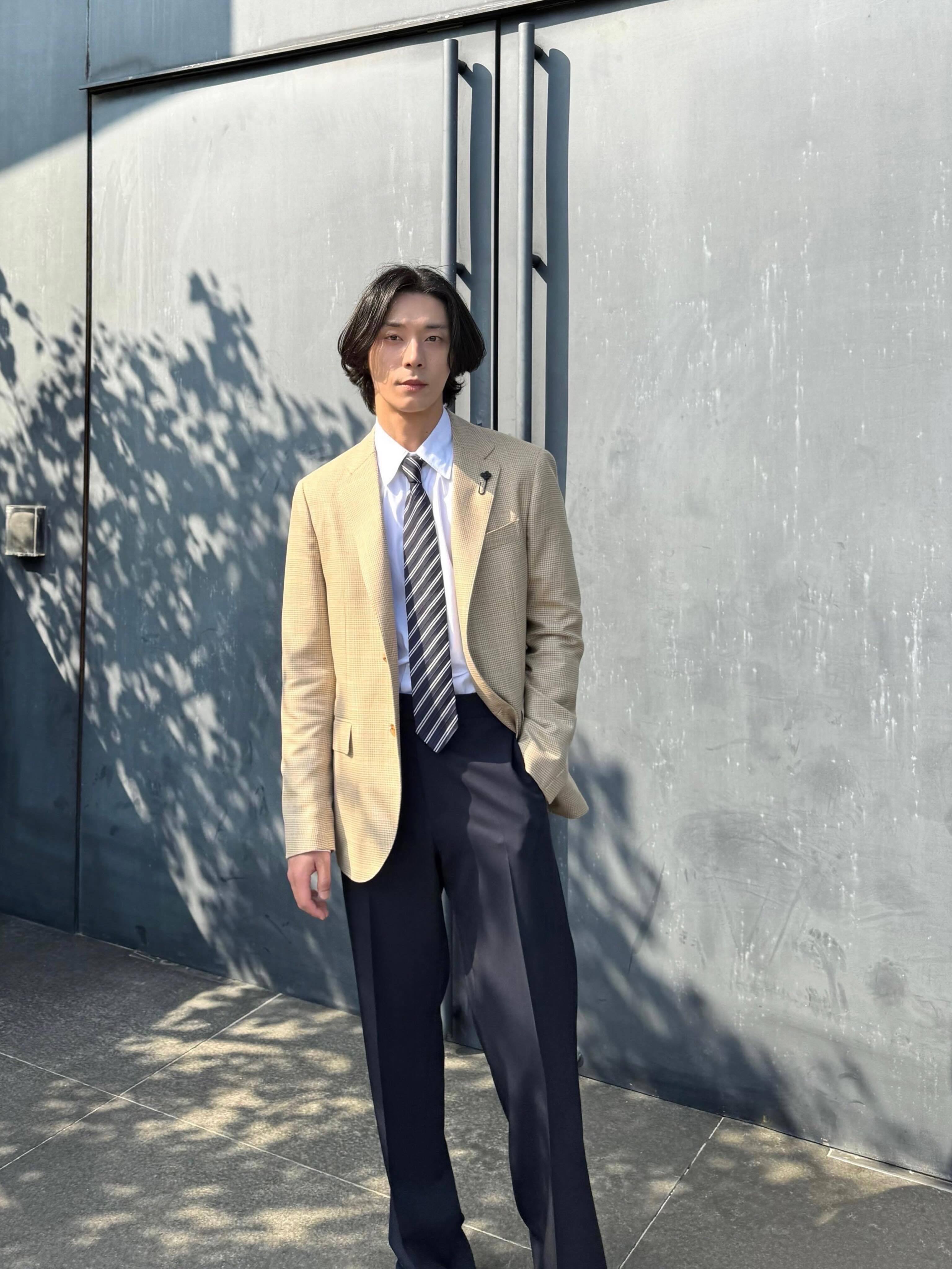恋爱兄妹 哲贤ins更新：Lardini 