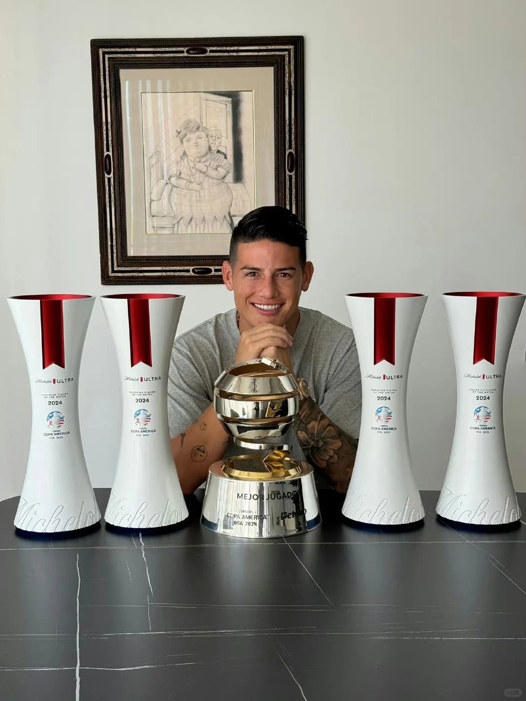 J罗即将签约西甲的巴列卡诺，他已经抵达马德里，J罗已经33岁了，但是他...