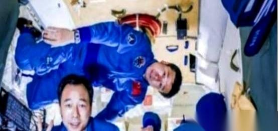 发现没？这两年几乎没人提中国空间站了。
不是凉了，是咱们牛逼到懒得天天发朋友圈了