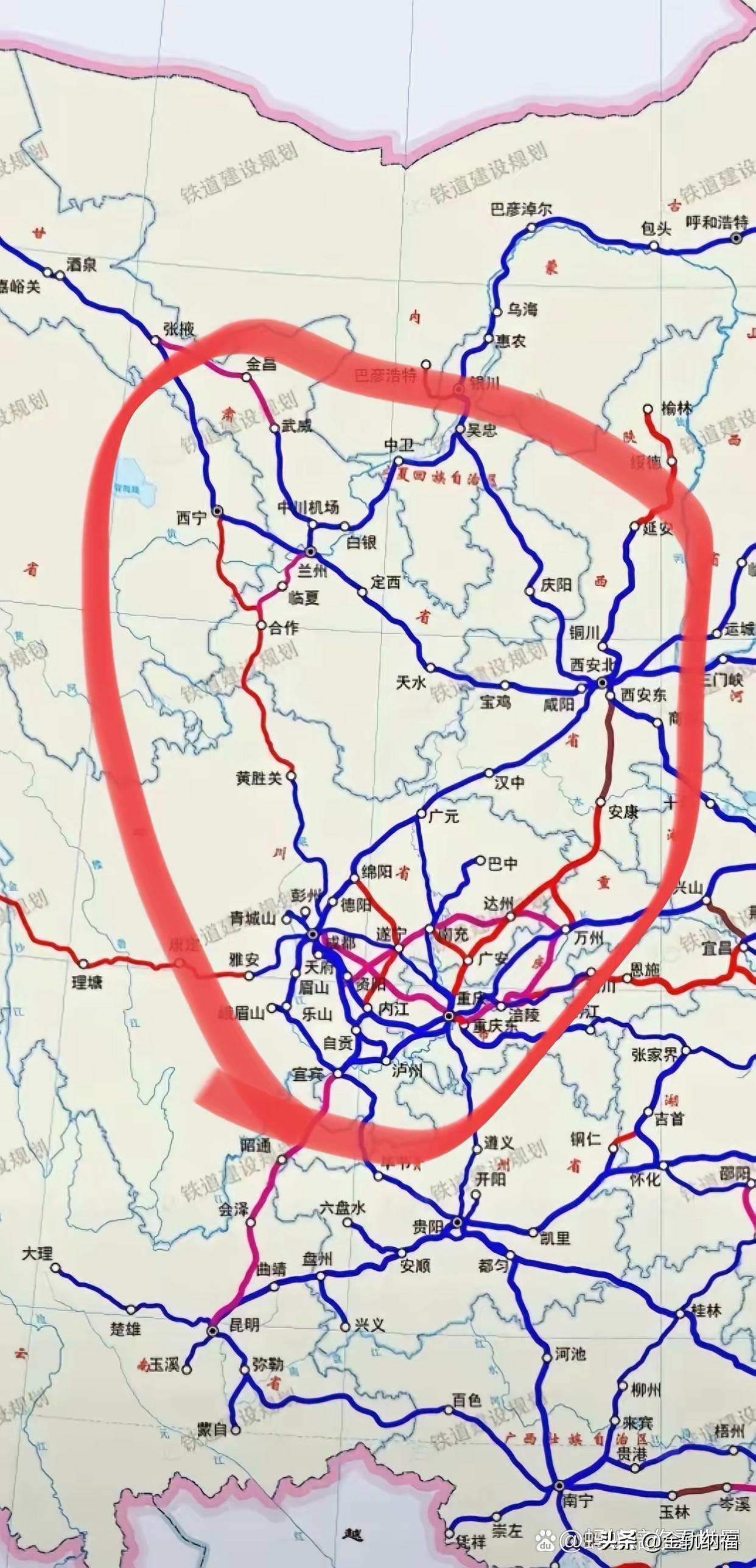 西宁到成都铁路一旦全线通车，西北人口的流向会变天！ 这条线路正线全长836.5公