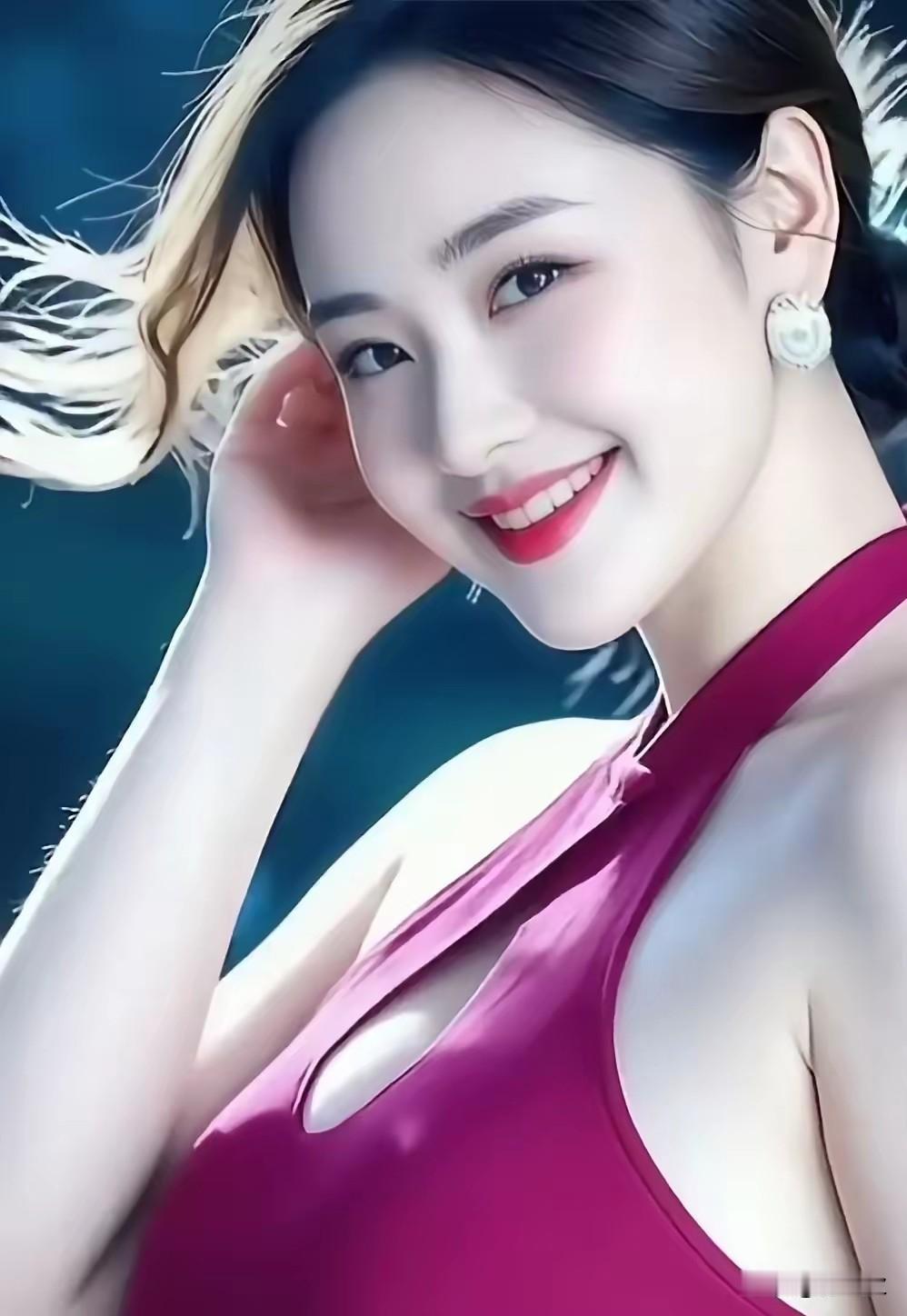素韵清姿胜百花，
冰心雅态自风华。
流年相守情无尽，
心有灵犀意无涯。