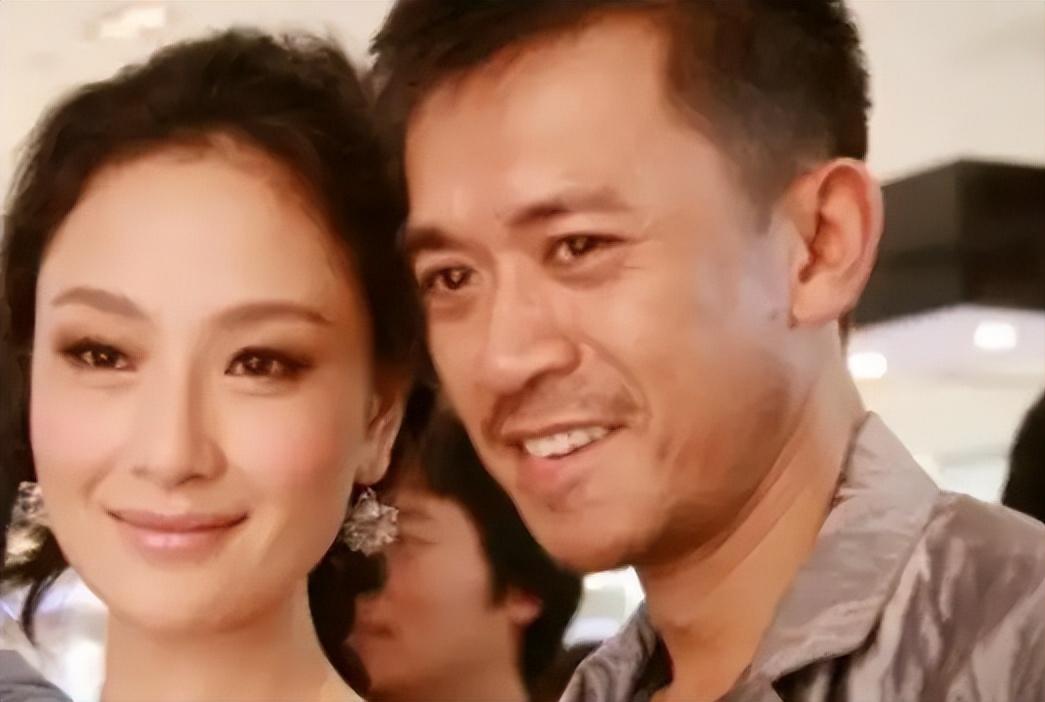 2009年，38岁的王学兵娶了31岁的美女孙宁。结婚时，孙宁又买房又办婚宴。结果