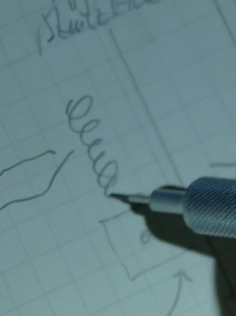 在看《绝命律师》第四季第五集，画面出现这一幕，有木有熟悉的感觉？