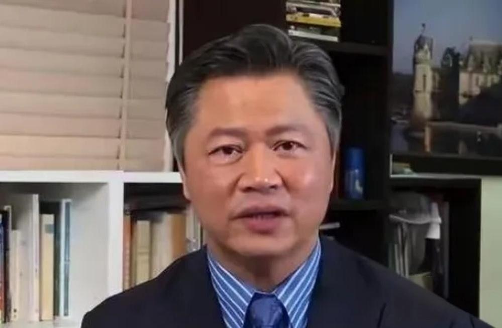 美防长亲口认了?赖岳谦：解放军15枚导弹能让10艘美航母有来无回，这仗他们还敢打