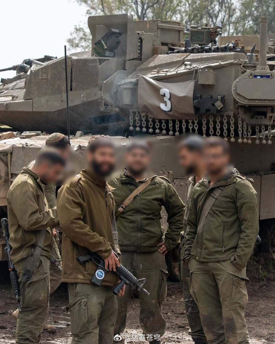 以色列陆军第53苏法营的一辆梅卡瓦Mk4M坦克。疑似其不得已，在指挥官全景瞄准镜