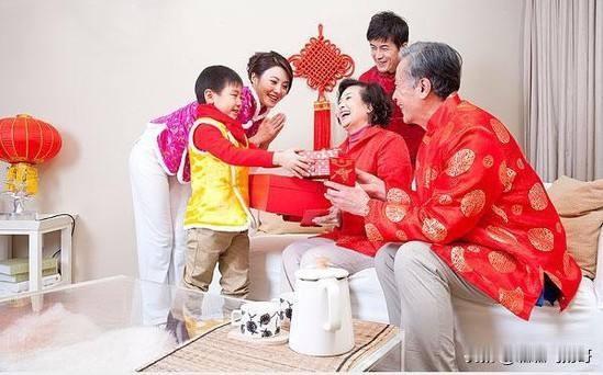 春节拜年送礼，难道一定要遵循照礼尚往来的规则吗？

大年初三去大伯家拜年 ， 我