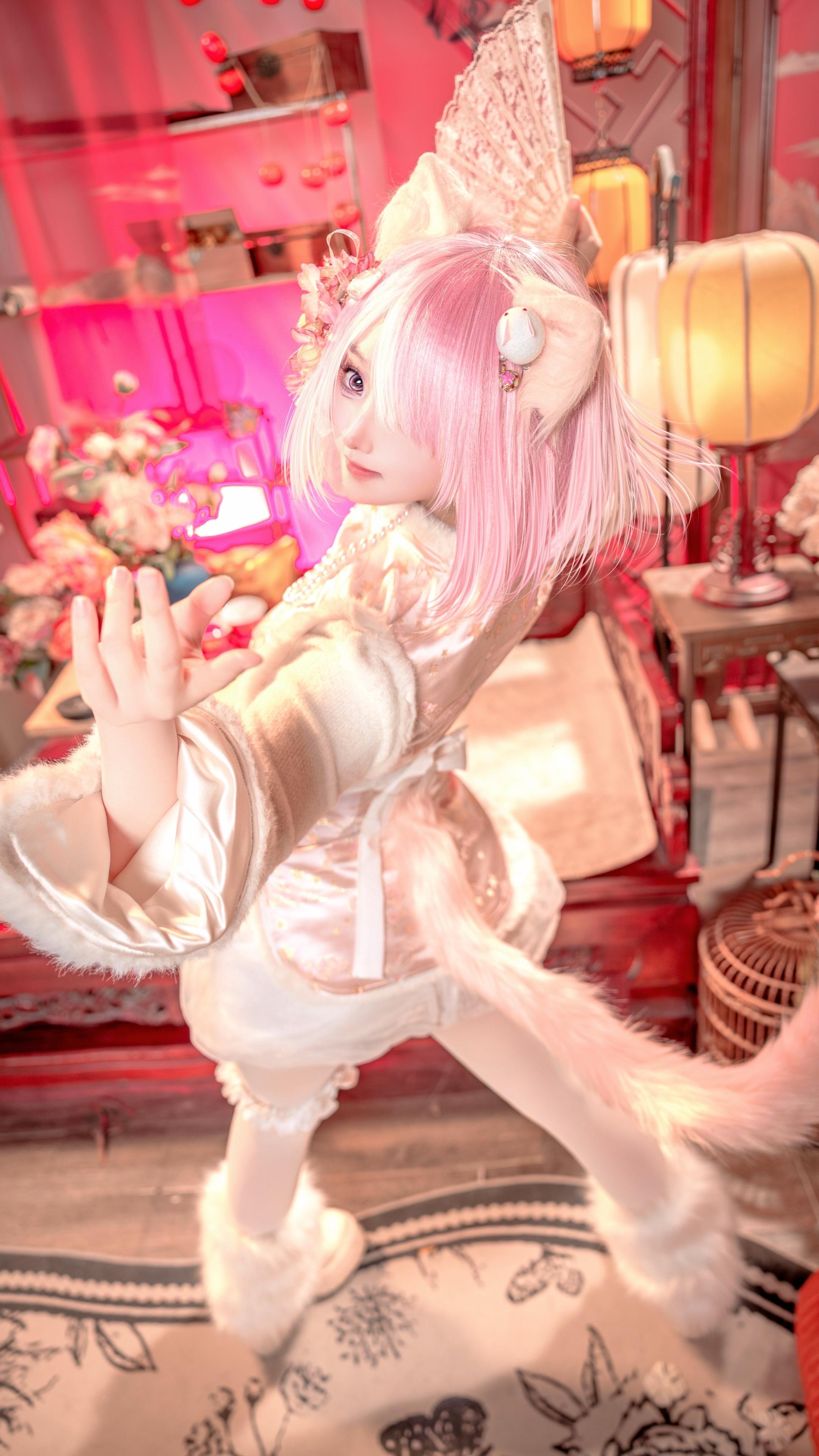 拉姆猫猫怎么这么可爱🩷。📷：  赛博头发
