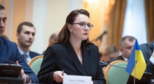 “被美国出卖后，乌克兰不再客气，向美国甩了一巴掌，好响亮的耳光！”当地时间202