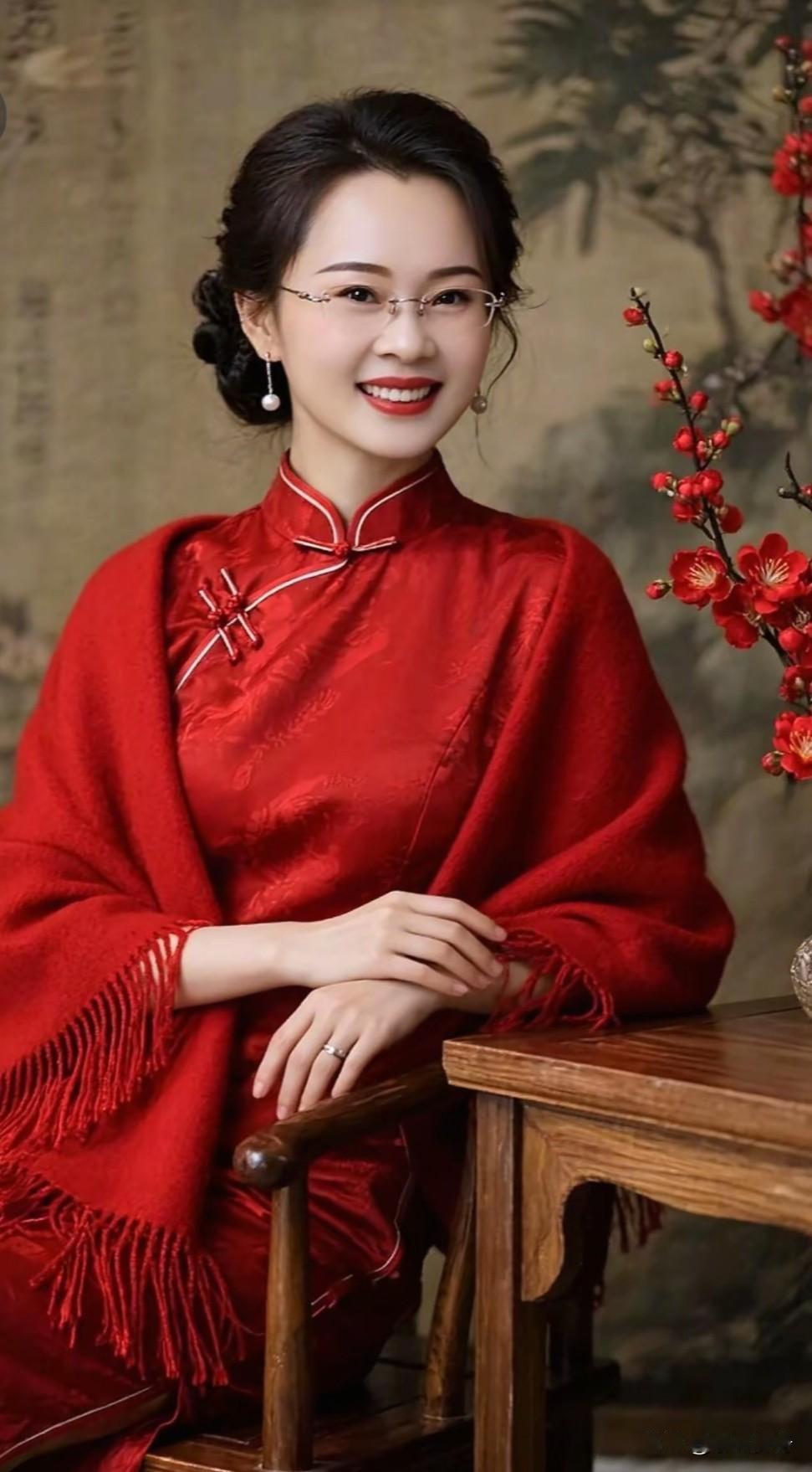 有一个和蔼可亲的母亲，才会有一个幸福和睦的家庭，也才会娶到一个贤惠优雅的女人，也