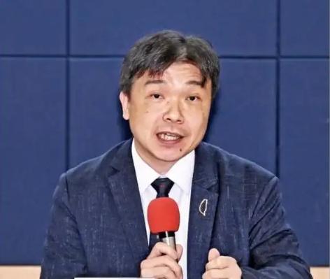 台“陆委会”发表严正声明，
 
7月27日，台湾地区“陆委会副主委”沈有忠在一场