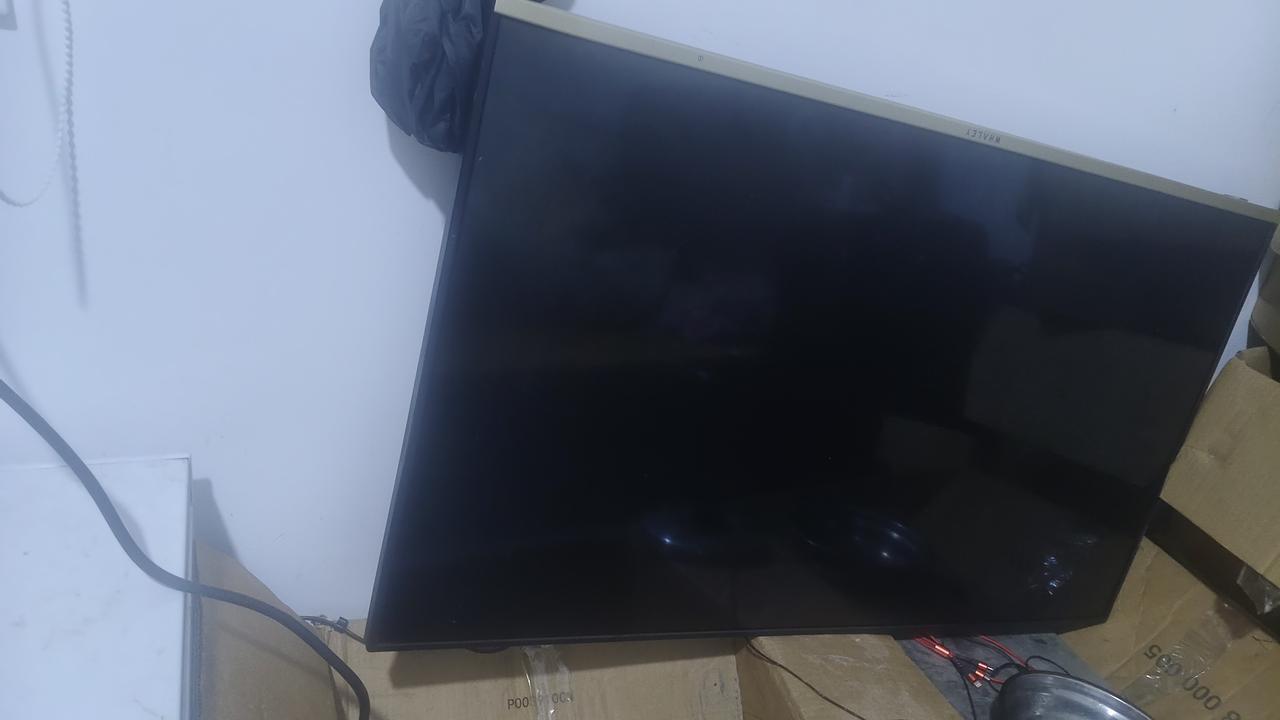 最近倒霉透了，电视机坏了，电视盒也坏了，那个老电视不是智能的，看电视盒 翻翻电视