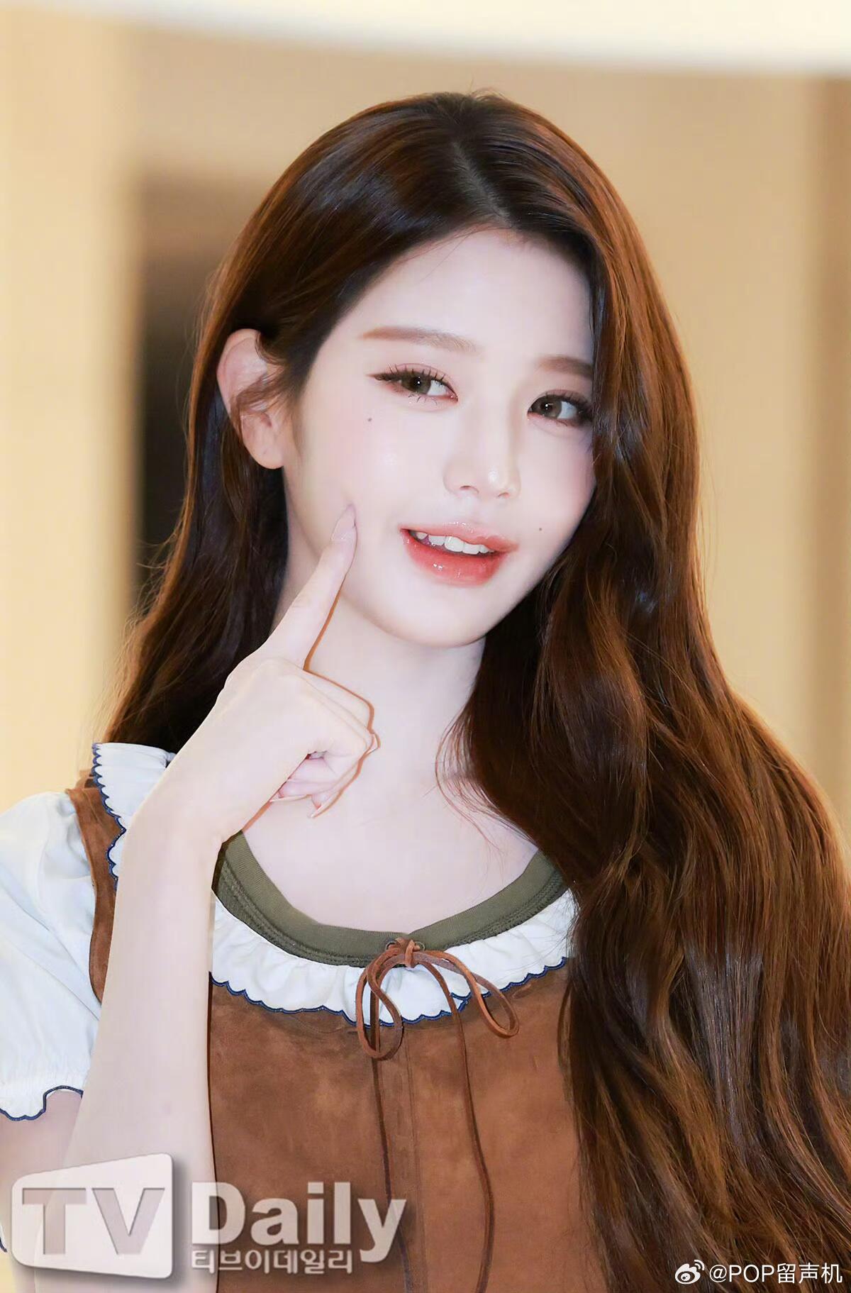 今日张元英MiuMiu活动新闻图 