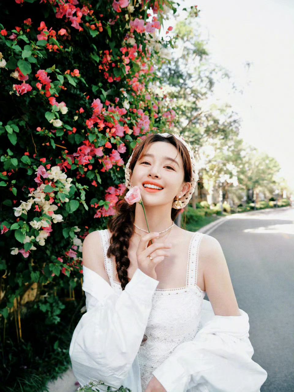 阚清子和老公一同现身机场阚清子～～阚清子