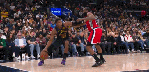 八村塁目前不行 湖人vs快船