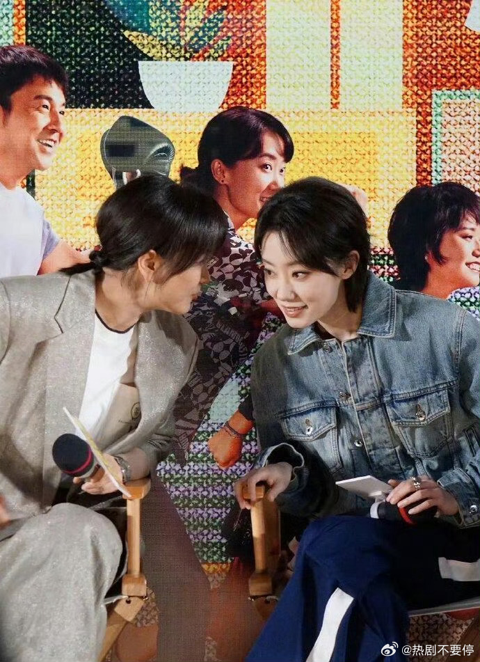 张小斐贾玲 最小单位的英雌主义其实贾玲和张小斐的友情，就是我理想中对“闺蜜”一词