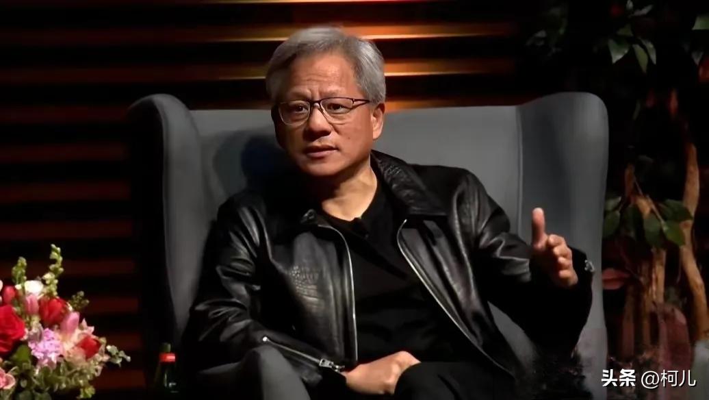 黄仁勋已经回美国了，他在接受美国媒体CNBC采访时说：不要对英伟达先进芯片获准进
