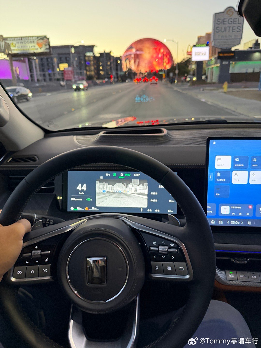 周一回洛杉矶搬砖了 