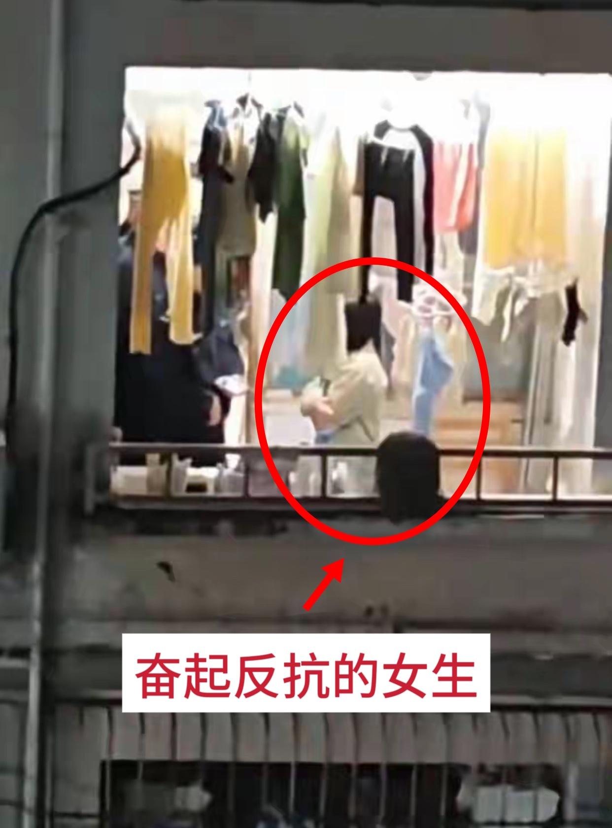 三峡大学留学生（据称是非洲大兄弟）半夜翻墙爬楼进女生寝室，摸了下睡着的女生的头被