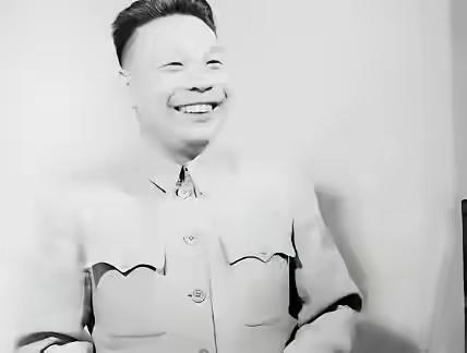 吴石死后十五年，每月有人给他妻子送来320元台币，蒋经国查清了送钱的人，却不敢说