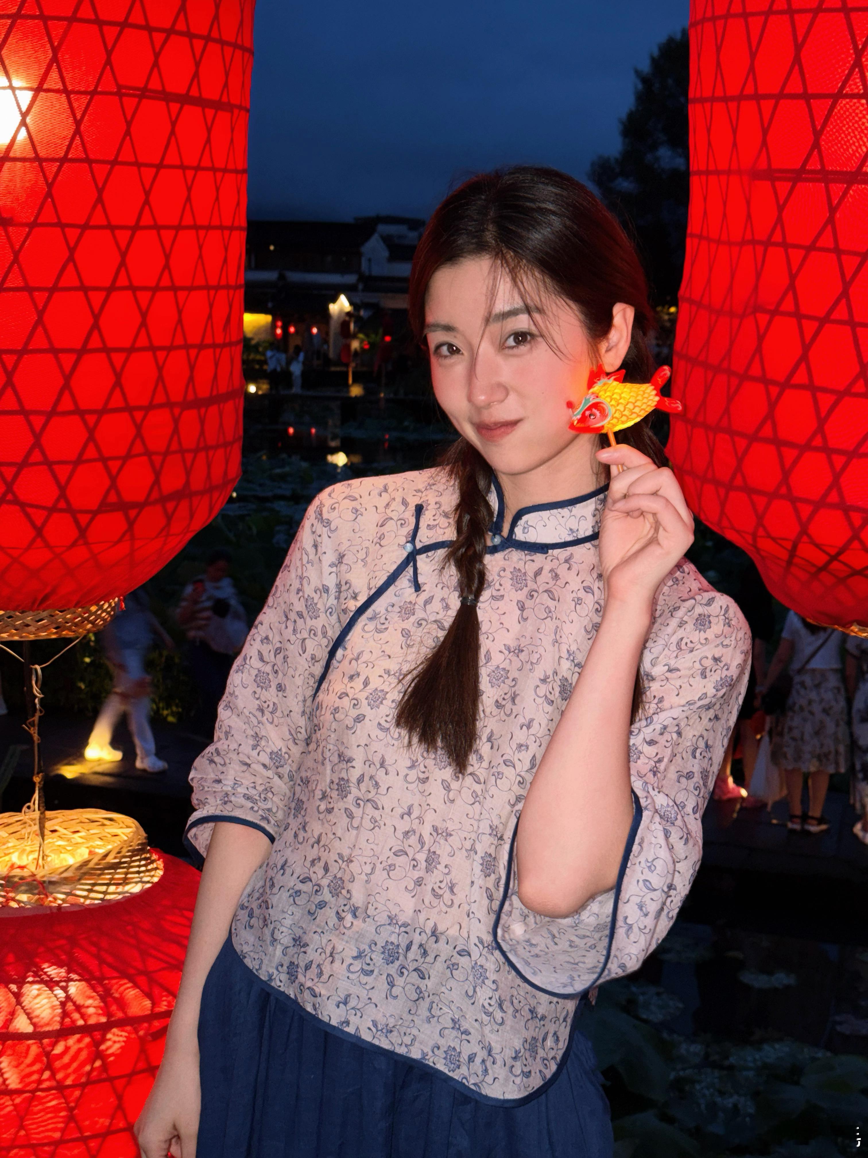夏夜梦，鱼灯映烟火🎏 