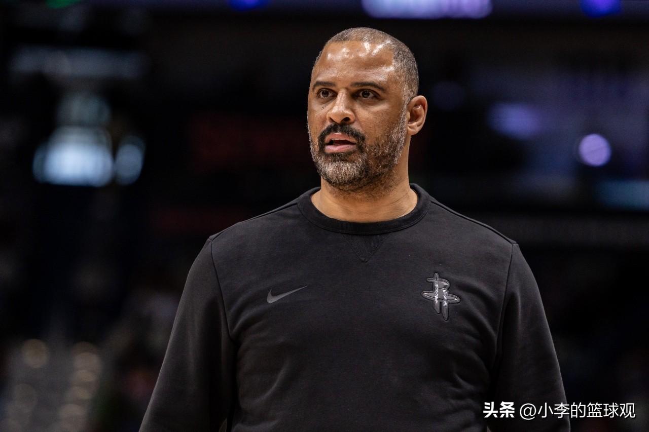 东契奇遭遇伤病，常规赛报销，季后赛首轮出战成疑，基本是无限期休战。
在今天的比赛