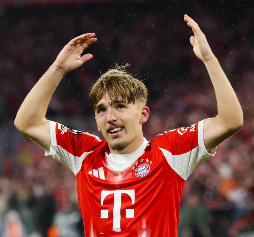 罗马诺和德国天空体育综合消息，从现在开始，伦纳特-卡尔与拜仁的合同将在2029年