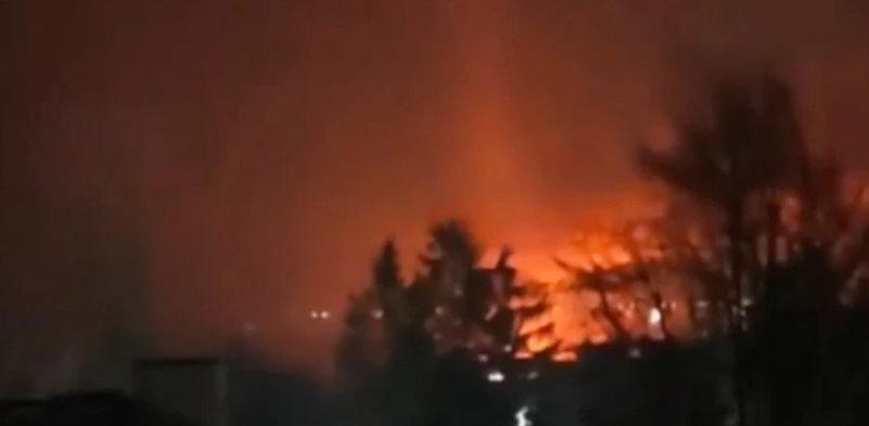 乌克兰这次出手突破俄罗斯红线，直接用了英国给的导弹，炸了俄罗斯一家大炼油厂。
