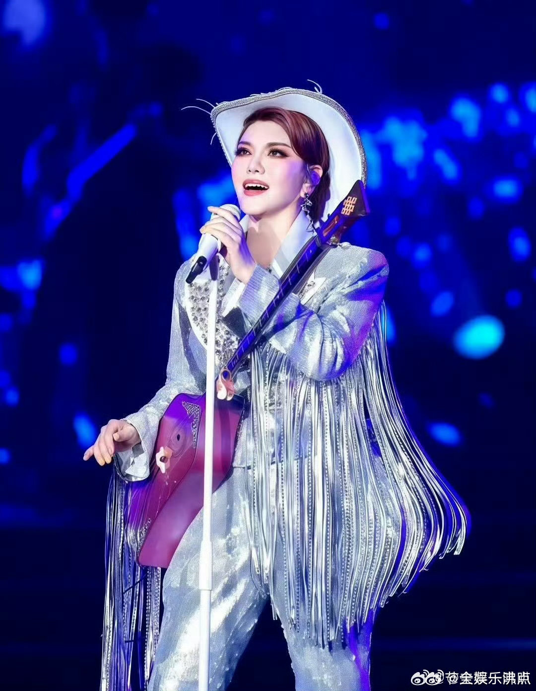 乌兰图雅真诚 乘风2026 从草原歌谣到多样曲风，一路坚守热爱，以最真实的状态奔