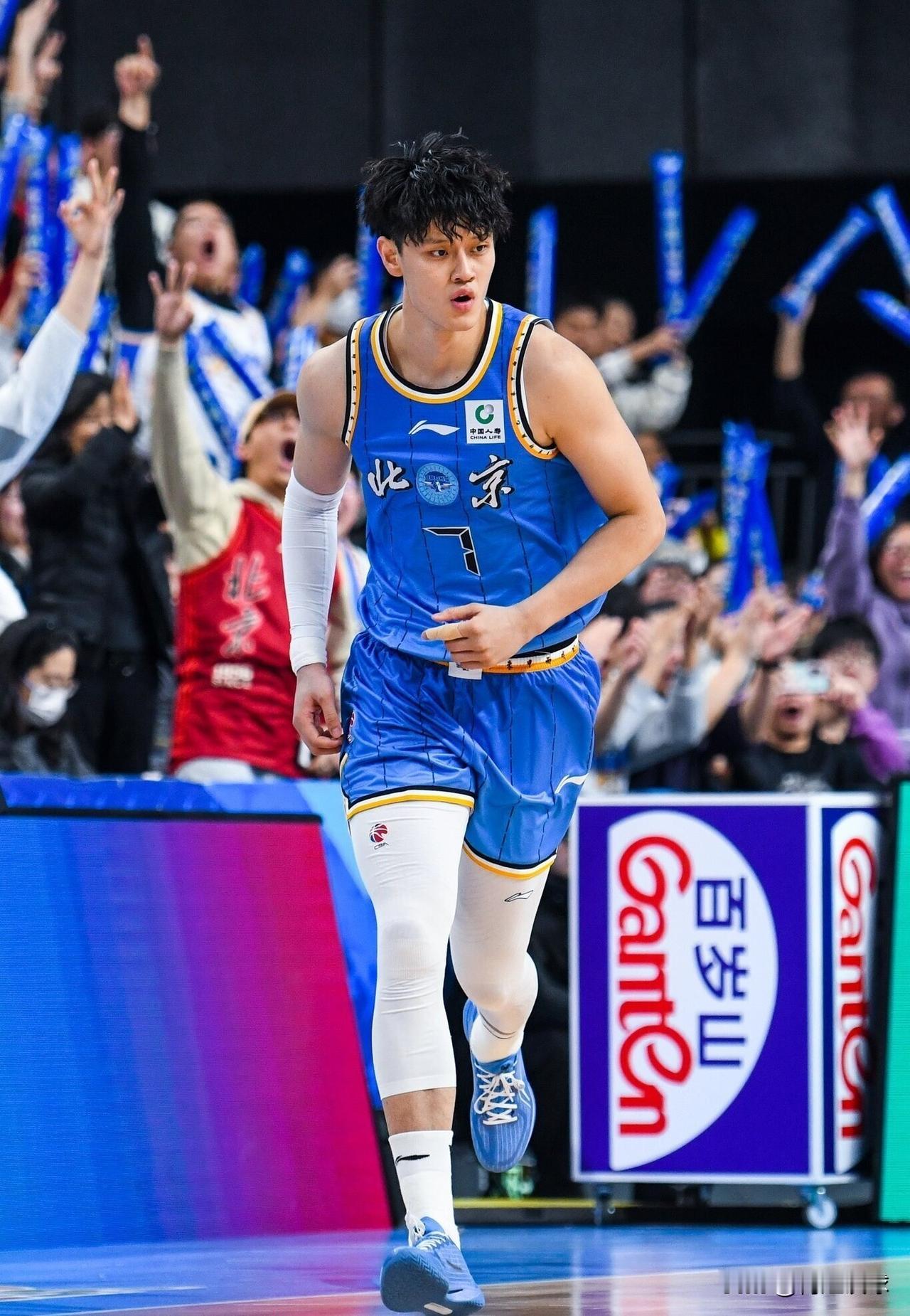 CBA常规赛第9轮得分前10的本土球员一览：

01、福建的邹    阳，35分