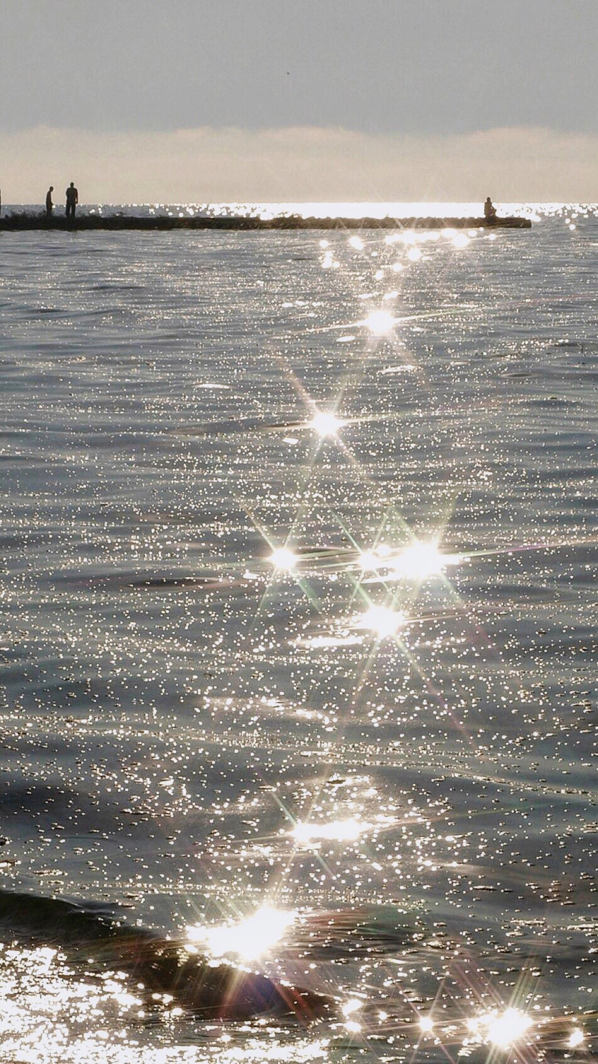 老规矩，睡前一更。明日癸卯  乙丑  丙子。这天稍稍差了点意思，给人的感觉不是很