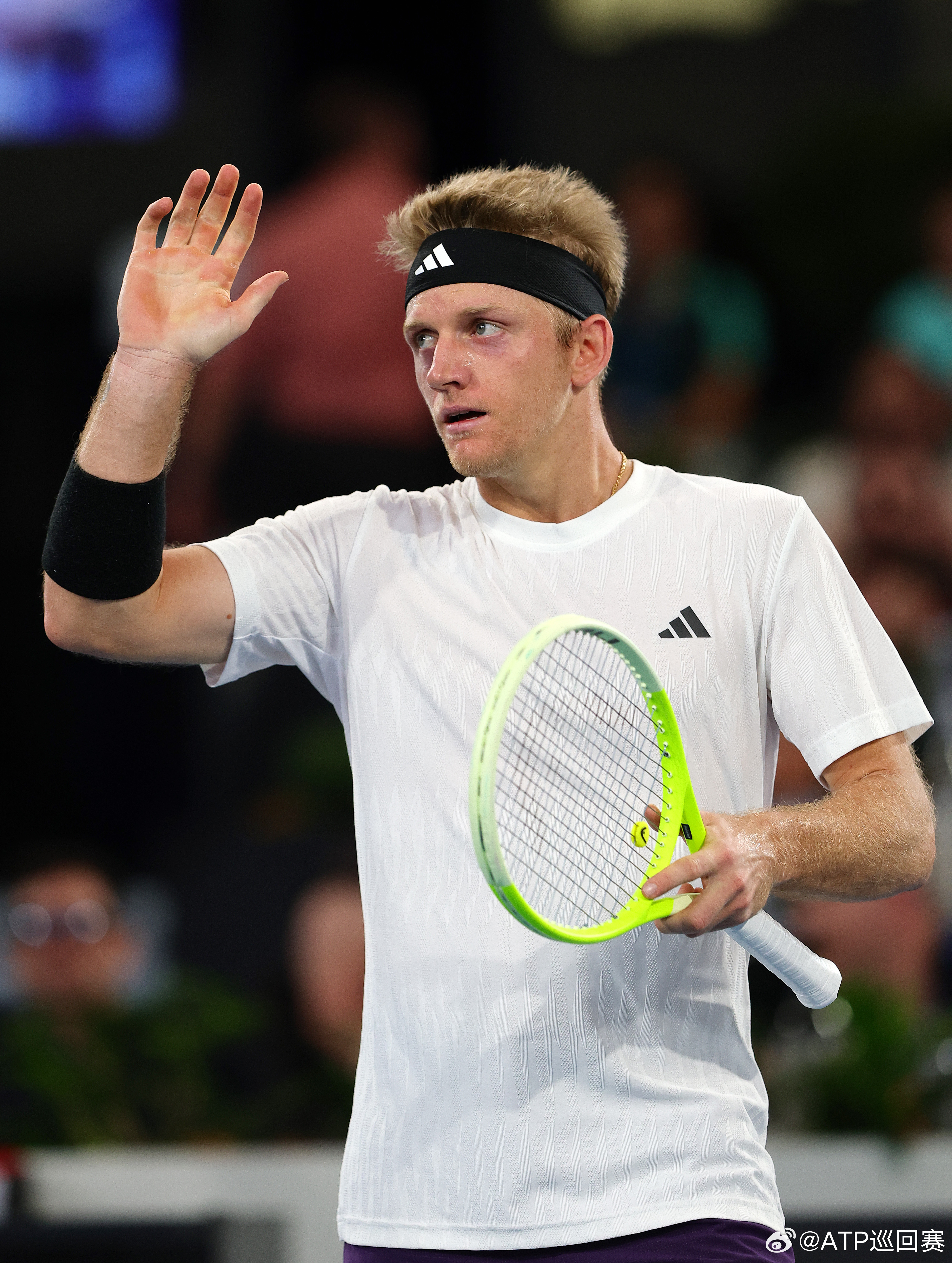 两项ATP250 赛事周四展开了1/4决赛争夺，赛果如下👇⭕️ 阿德莱德网球国