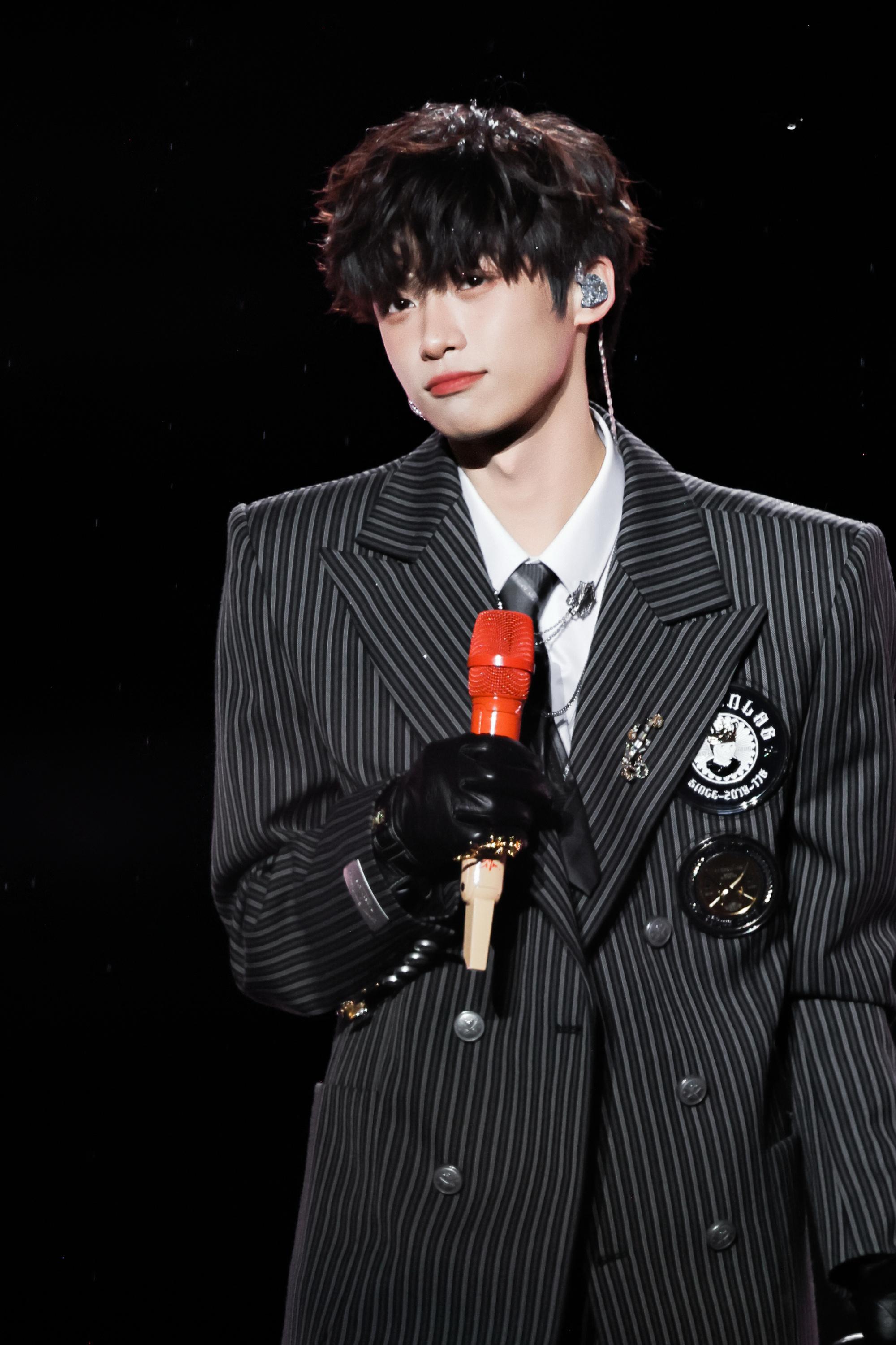 网易严选代言人梓渝 zy梓渝游点意思2026巡回演唱会 “你是夏日的凉风，冬日的