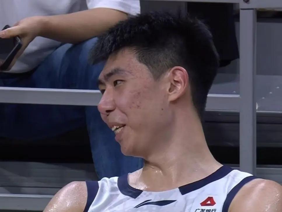 徐昕闭关特训，赴NCAA或是成长快车道
 
徐昕目前正在北京投入个人特训，通过系