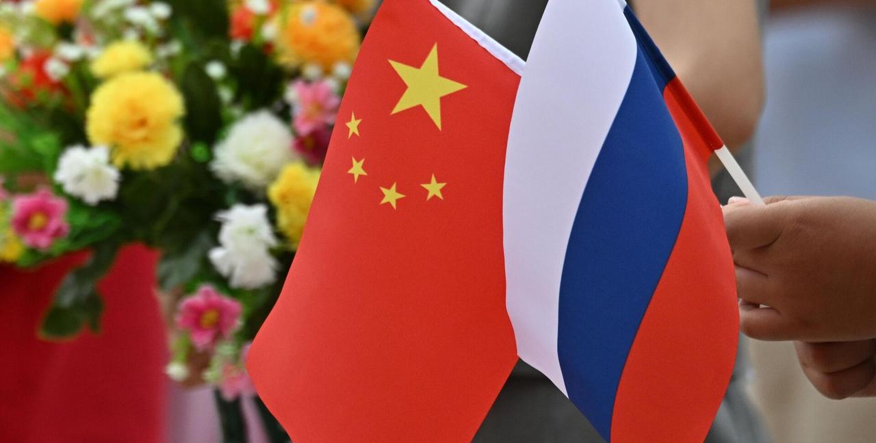 果不其然。
 
俄罗斯突然宣布了这一警告。
 
这话挑明了一个关键点：真正棘手的