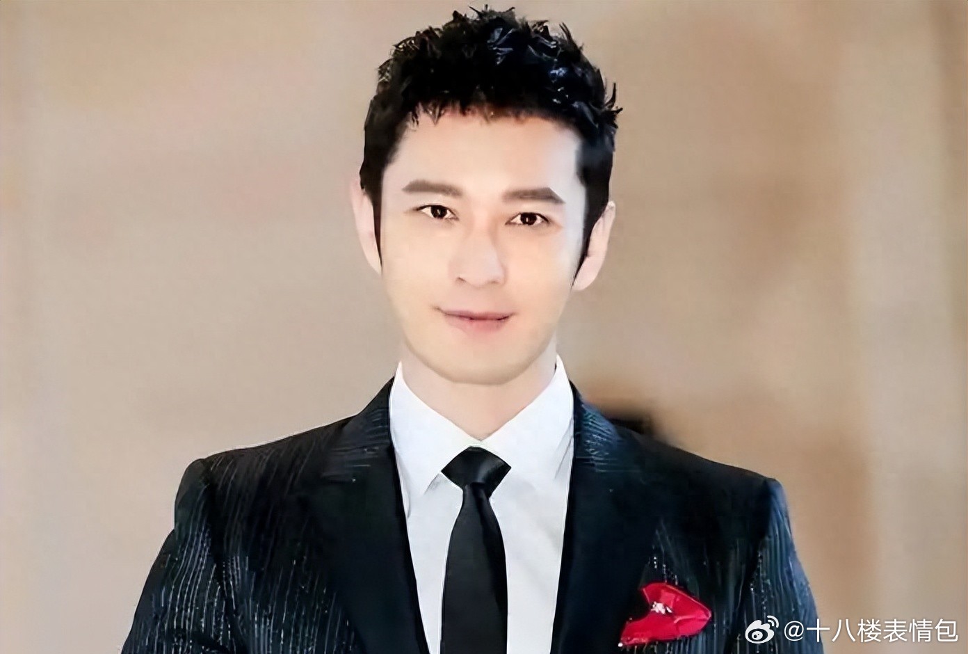 黄晓明考博上岸，杨颖接不到大牌代言，离婚四年他们活成了两种模板。 上戏公告写了分