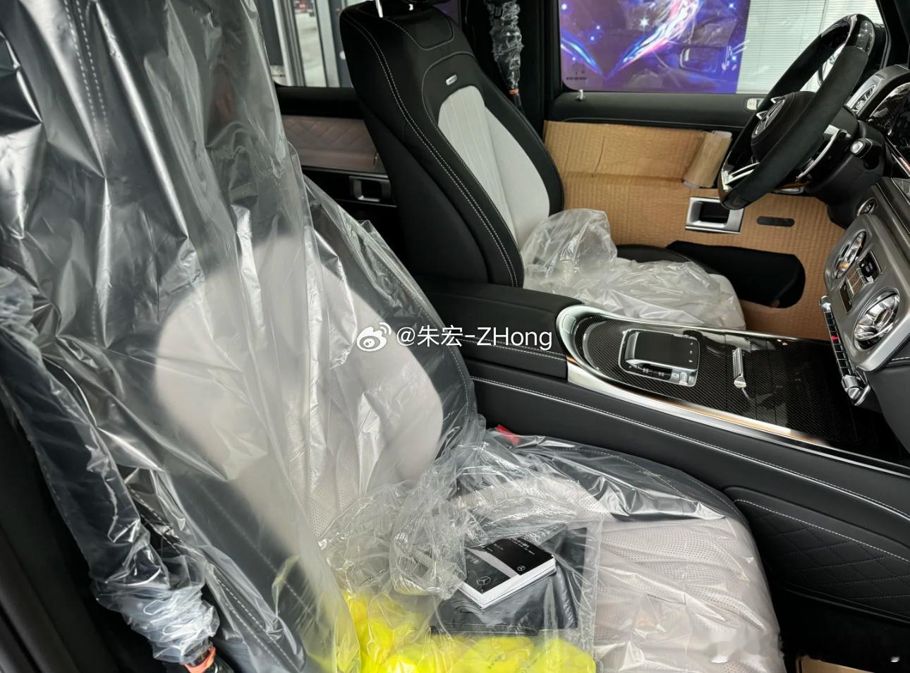 奔驰G63 哑光铂金灰/铂金白953+哑光油漆88500+ETC 3000+挡泥