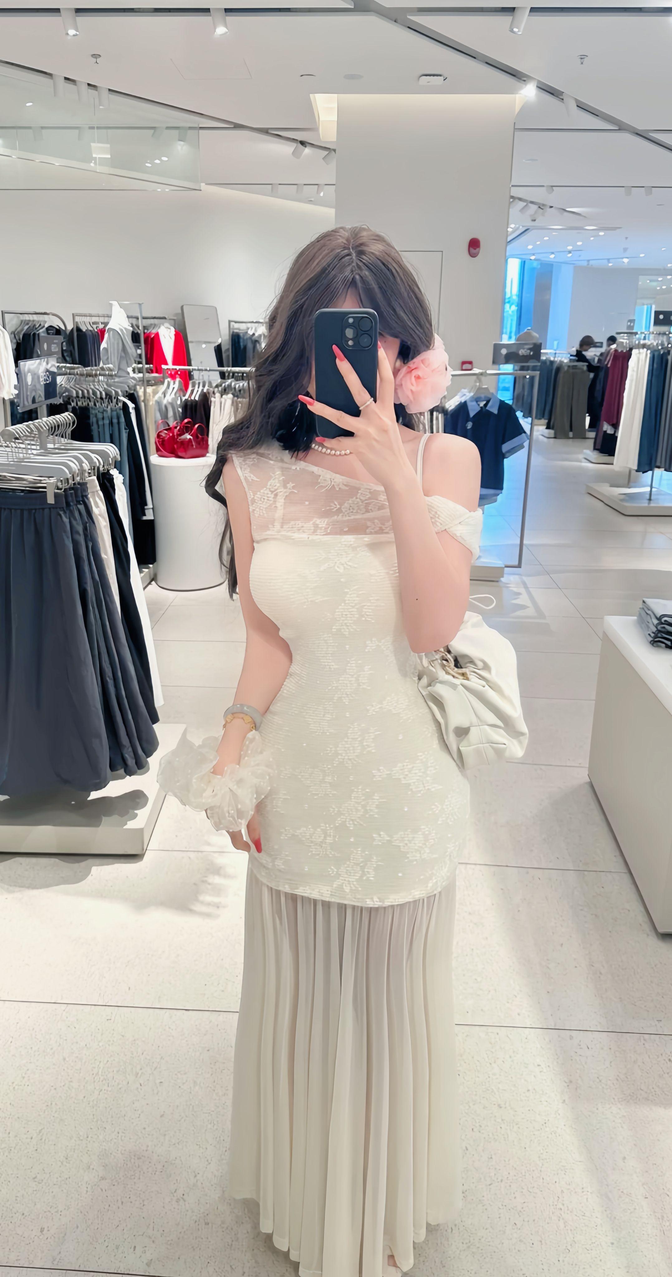 我和自己约定 难过的往事不许提。新年快乐 万事如意