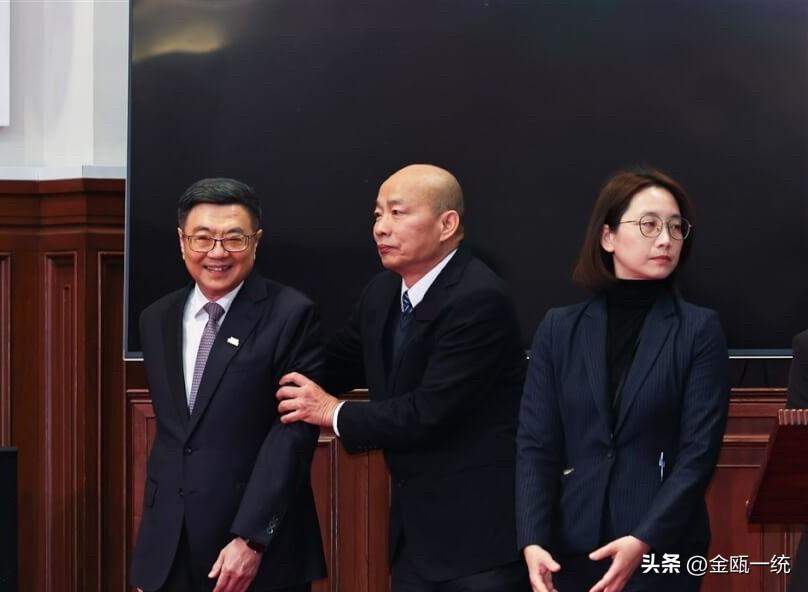不副署遭韩国瑜批　卓荣泰深夜反呛

卓荣泰昨决议不副署“台湾儿少未来账号条例”，