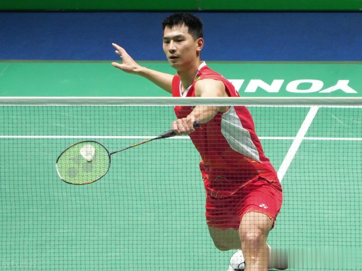 中国羽毛球大师赛：0比2，石宇奇爆冷出局，张艺曼打退戴资颖
国羽第三日比赛中，男