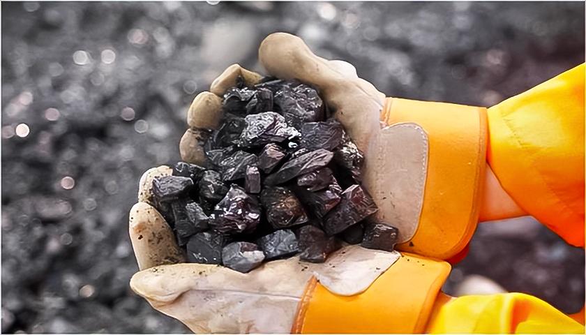 自从中国掌握住稀土命脉后，一个奇怪现象就此产生：越来越多的国家发现大量的稀土矿，