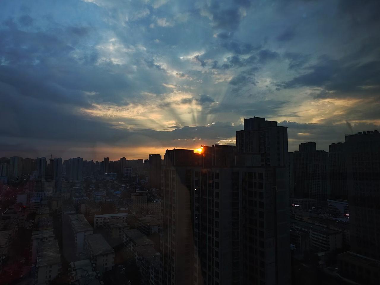 绝美的晚霞