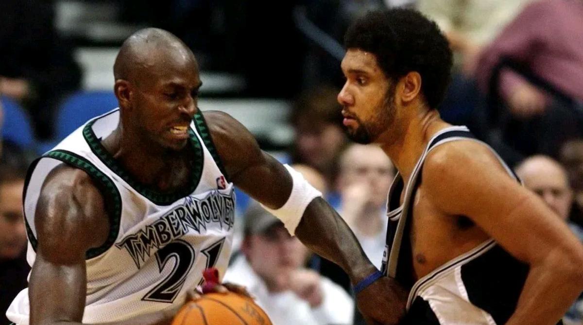 28岁的加内特和28岁的邓肯谁更强？
加内特和邓肯是两位传奇巨星，两人都是21号