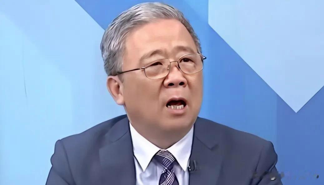 纸面实力不弱，为啥打起来就掉链子？
 
台军退将栗正杰在脸书直言"台军编现比不到