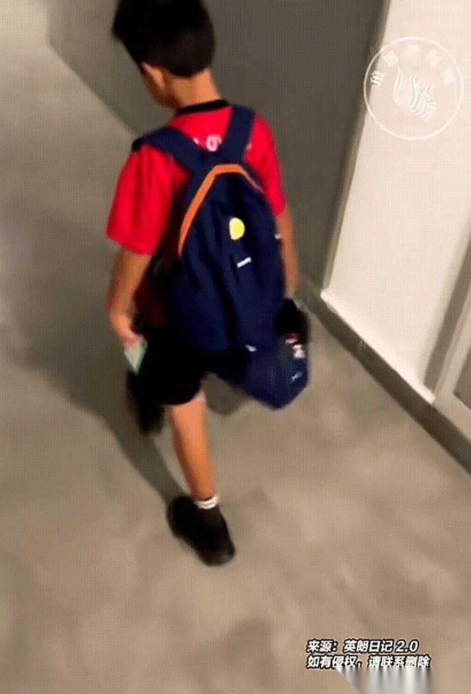 忍不了了。真的。
当爹的忍无可忍，就无需再忍。
儿子上学，水杯连着丢了4个。你懂