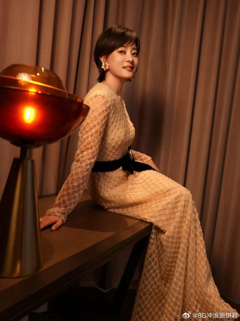孙俪喜欢不经意的赞美 被夸肚子平还以为是穿了塑形裤，这快乐谁懂啊！姐开心到飞起～
