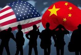 美国政坛一位重量级人物在公开场合说了一句“真心话”——无论中国走什么路，美国都要