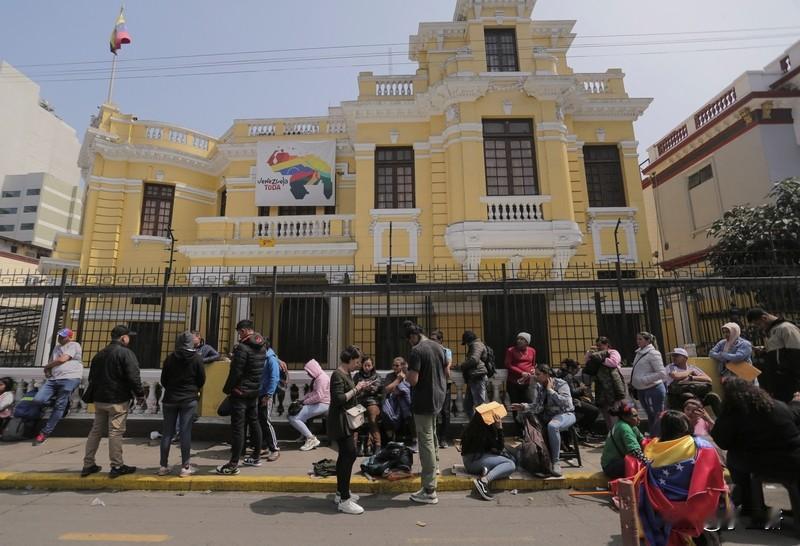 美国若对委内瑞拉动武，问题可不少。地缘上，委内瑞拉位置关键，动武或引发拉美地区动